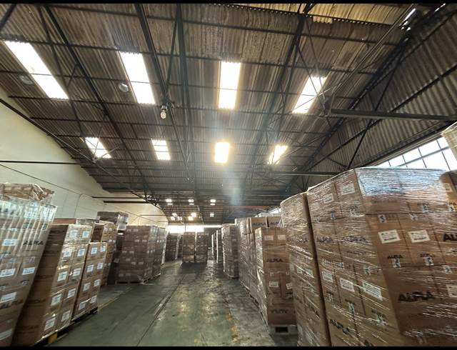 1,240M² WAREHOUSE TO LET IN PAROW INDUSTRIAL