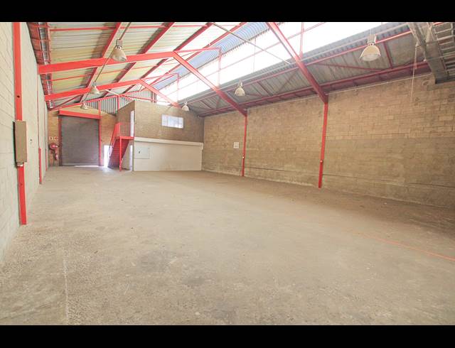 291M² WAREHOUSE TO LET IN ROBERTVILLE