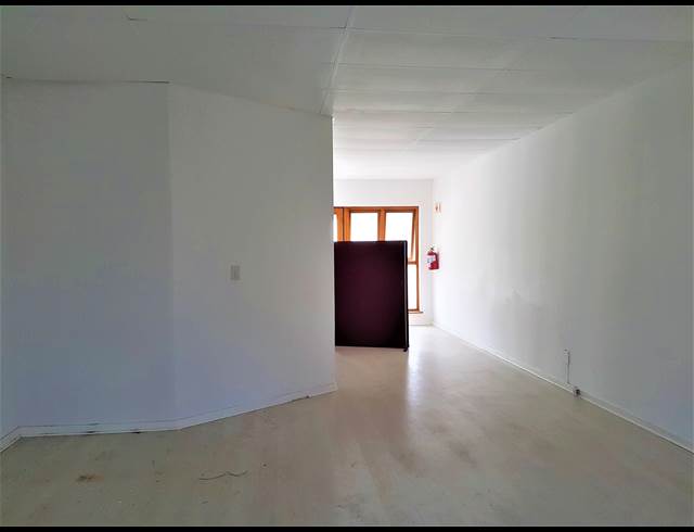 OFFICE PROPERTY TO RENT IN BEACH ESTATE