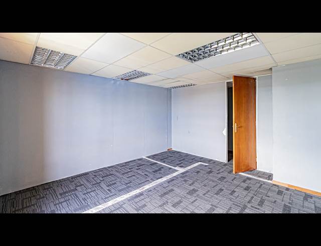 1,702M² OFFICE TO LET IN KENSINGTON B