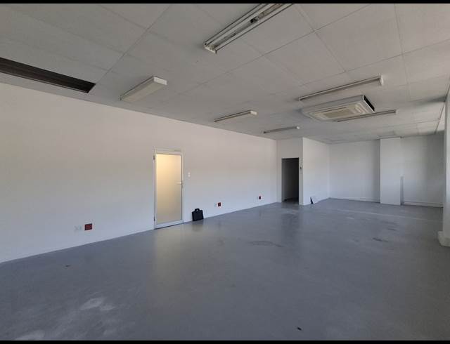 81M² OFFICE TO LET IN CAPE TOWN CITY CENTRE