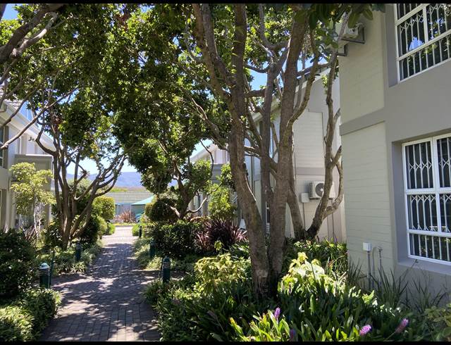 130M² OFFICE TO LET IN TOKAI