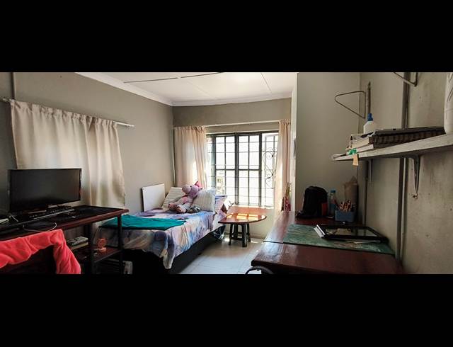 2 BEDROOM HOUSE TO LET IN AUCKLAND PARK