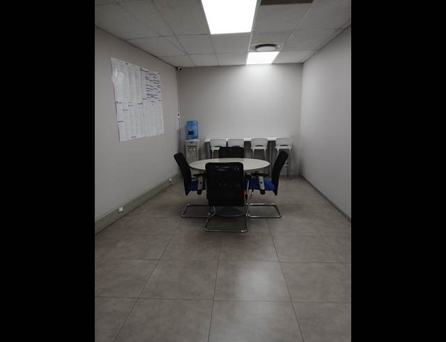 337M² OFFICE TO LET IN WESTVILLE