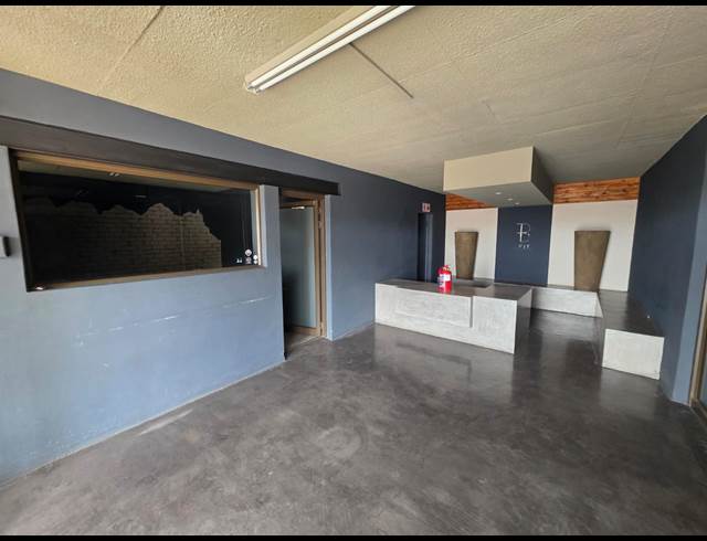 230M² OFFICE TO LET IN WAVERLEY
