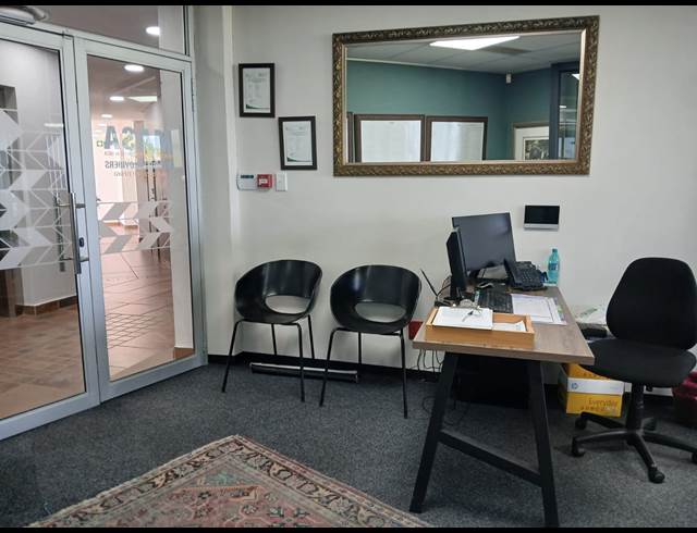 393M² OFFICE TO LET IN WESTVILLE
