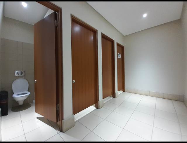 690M² OFFICE TO LET IN DIE HOEWES