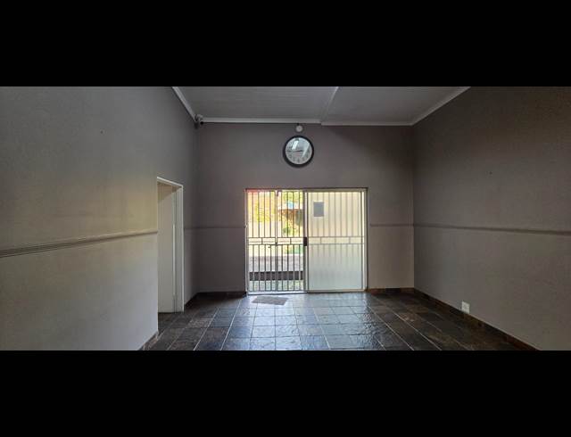 344M² OFFICE TO LET IN SONHEUWEL