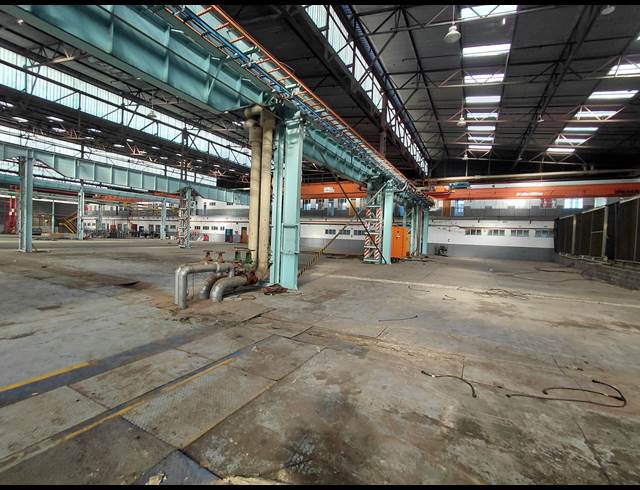 12,000M² FACTORY TO LET IN CLAYVILLE