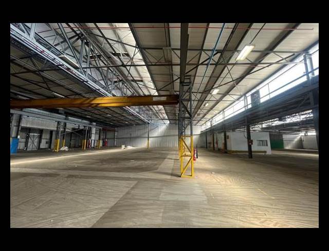 3,251M² WAREHOUSE TO LET IN ANDERBOLT