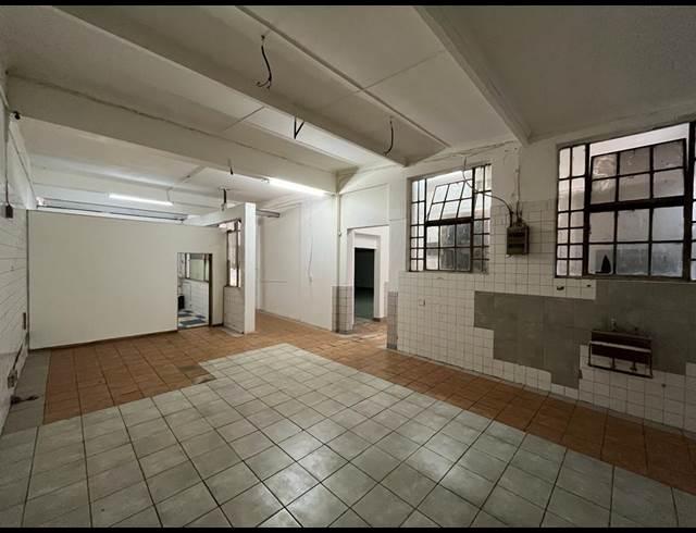 496M² BUSINESS TO LET IN BOKSBURG CENTRAL