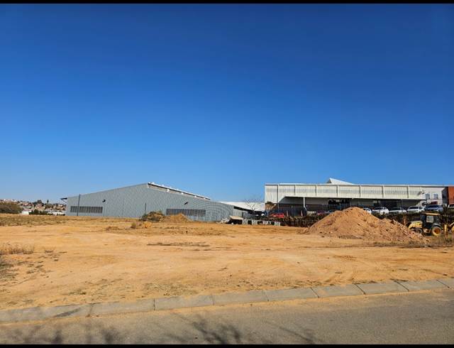 3,000M² WAREHOUSE TO LET IN COSMO BUSINESS PARK