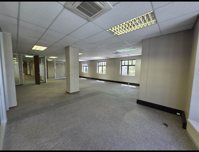 515M² OFFICE TO LET IN SANDTON CENTRAL