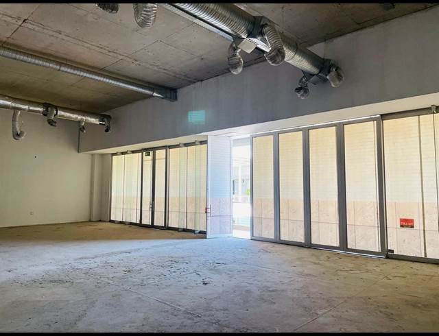 237M² RETAIL TO LET IN FOURWAYS