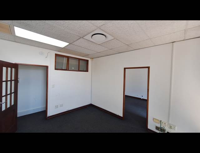 963M² WAREHOUSE TO LET IN NORTH RIDING