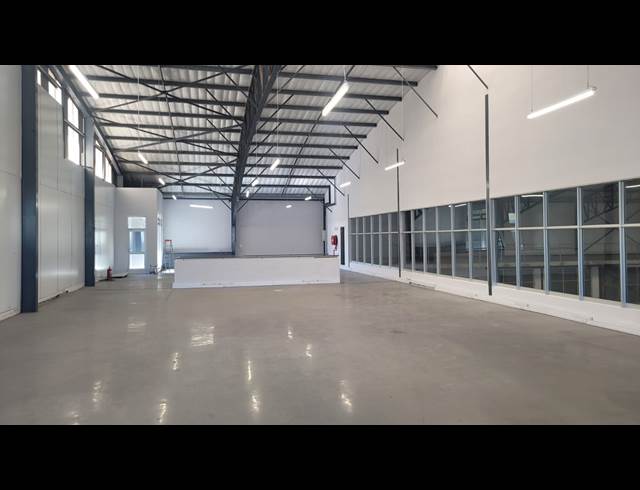 5,132M² WAREHOUSE TO LET IN PAARDEN EILAND