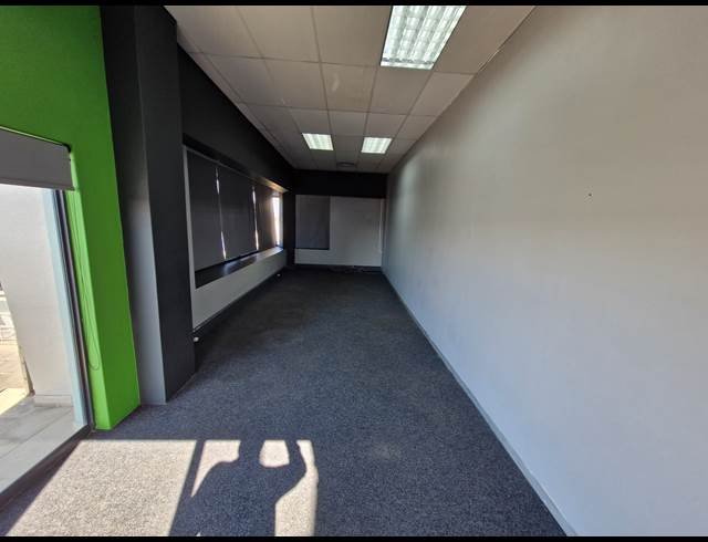 133M² OFFICE TO LET IN IMPALA PARK