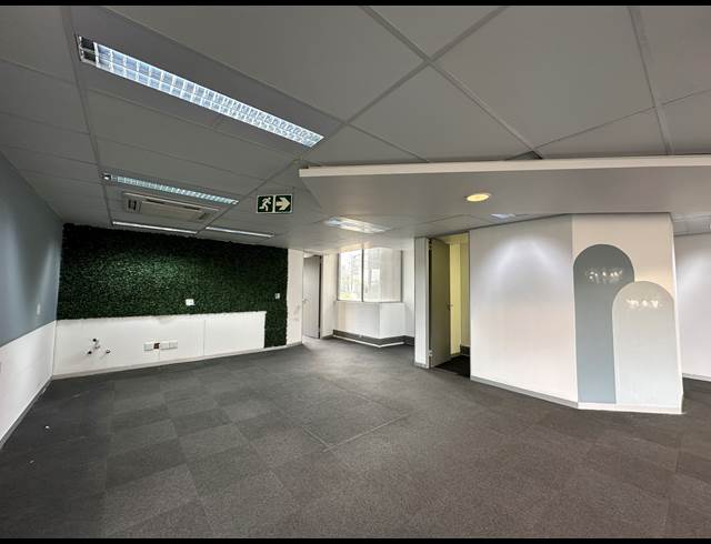 752.60M² OFFICE TO LET IN CENTURION CENTRAL