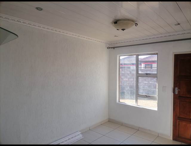 3 bed property to rent in STRUBENVALE