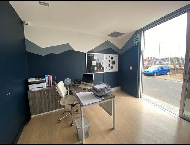 132M² OFFICE TO LET IN BROOKLYN