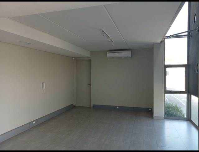 443M² FACTORY TO LET IN EVERITE INDUSTRIA