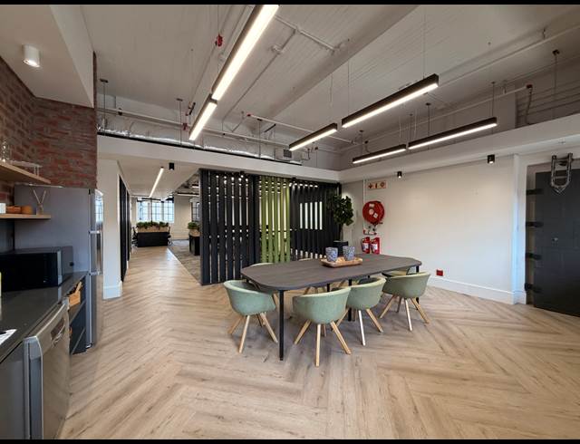 270M² OFFICE TO LET IN GARDENS