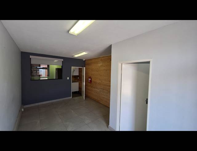 188M² WAREHOUSE TO LET IN HONEYDEW