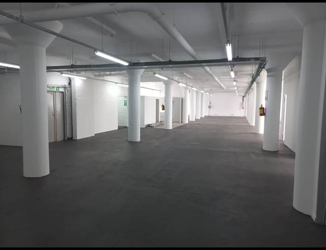530M² WAREHOUSE TO LET IN PAARDEN EILAND