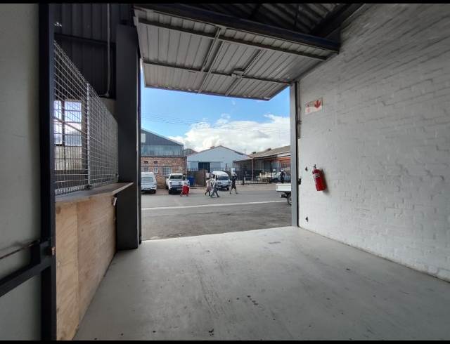 331M² WAREHOUSE TO LET IN GANTS PLAZA