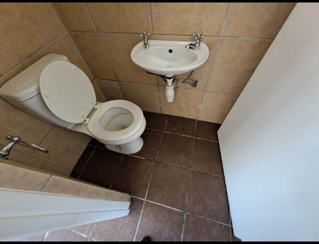 2 bed property to rent in WORCESTER