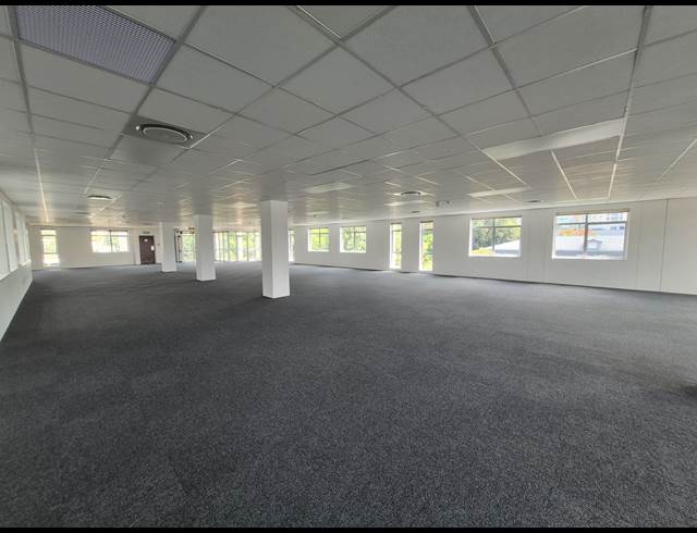 1,211M² OFFICE TO LET IN SANDTON CENTRAL