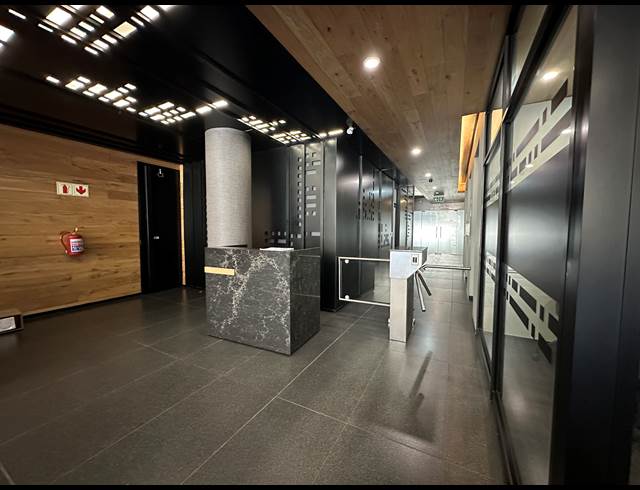 1,537M² OFFICE TO LET IN SANDTON CENTRAL