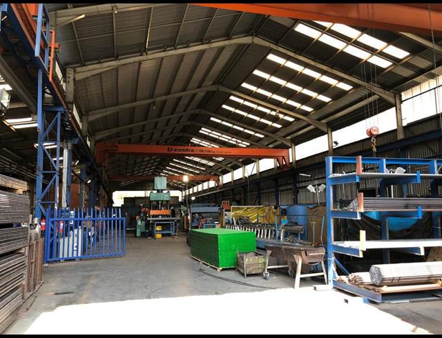 6,500M² WAREHOUSE TO LET IN GERMISTON SOUTH