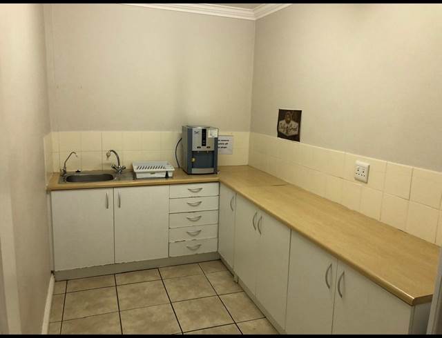 236M² OFFICE TO LET IN STEENBERG
