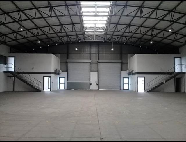 1,260M² WAREHOUSE TO LET IN AIRPORT INDUSTRIA