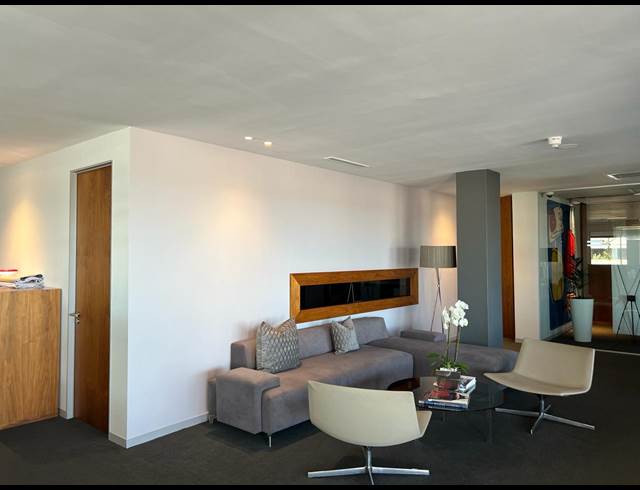 3,480.50M² OFFICE TO LET IN MOWBRAY