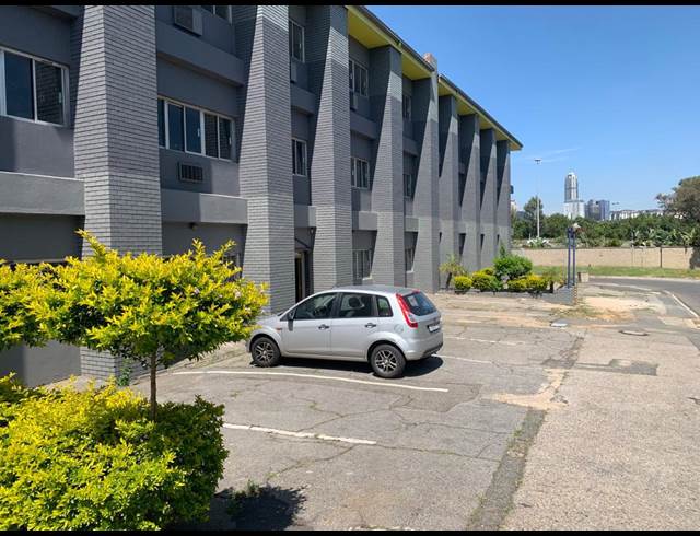 413M² WAREHOUSE TO LET IN WYNBERG