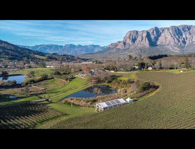 1 BEDROOM APARTMENT TO LET IN STELLENBOSCH FARMS