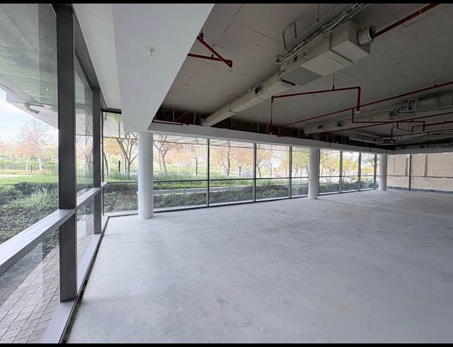 510M² OFFICE TO LET IN WATERFALL