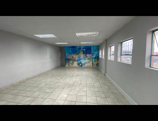 110M² OFFICE TO LET IN HENNOPSPARK