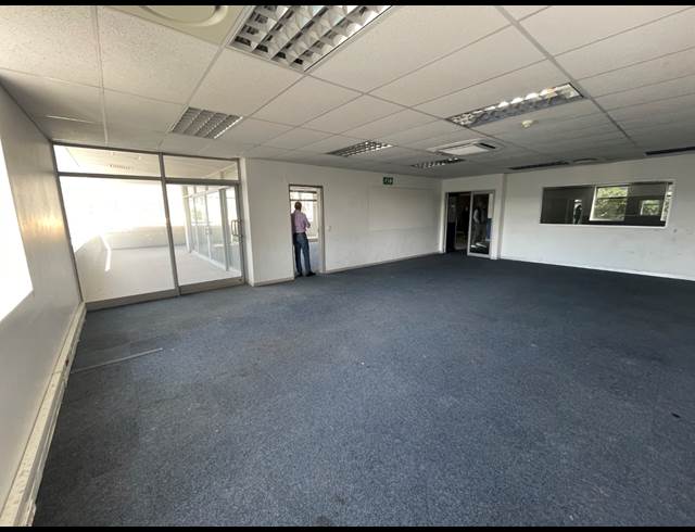 2,402M² BUILDING TO LET IN CAPE TOWN CITY CENTRE