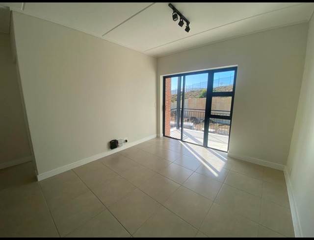 1 BEDROOM PROPERTY TO RENT IN RICHWOOD