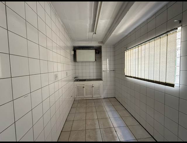 209M² OFFICE TO LET IN STRIJDOMPARK