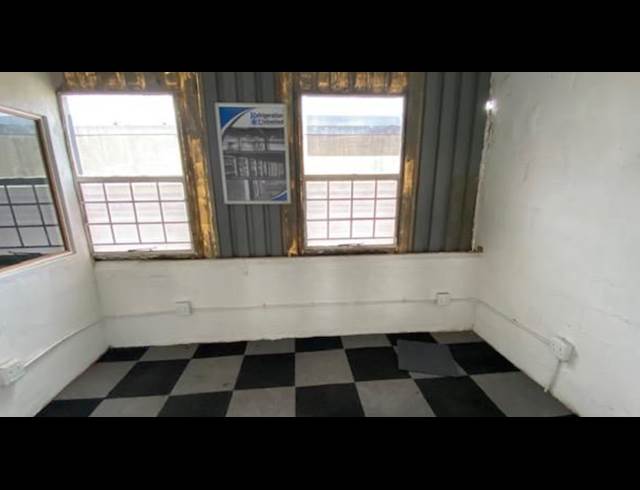 204M² WAREHOUSE TO LET IN SPRINGFIELD