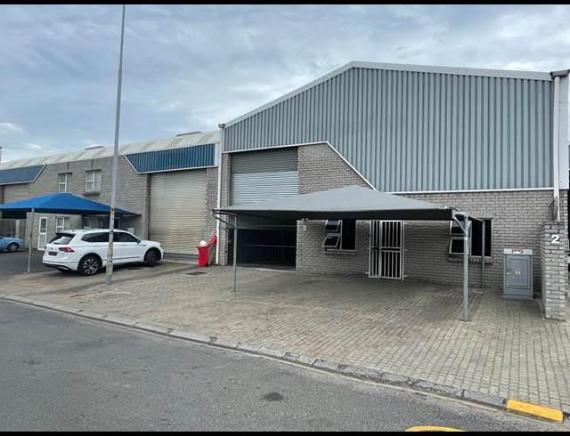 440M² WAREHOUSE RENTED IN STIKLAND INDUSTRIAL