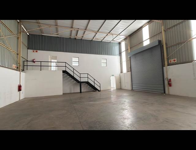 465M² WAREHOUSE TO LET IN SEBENZA