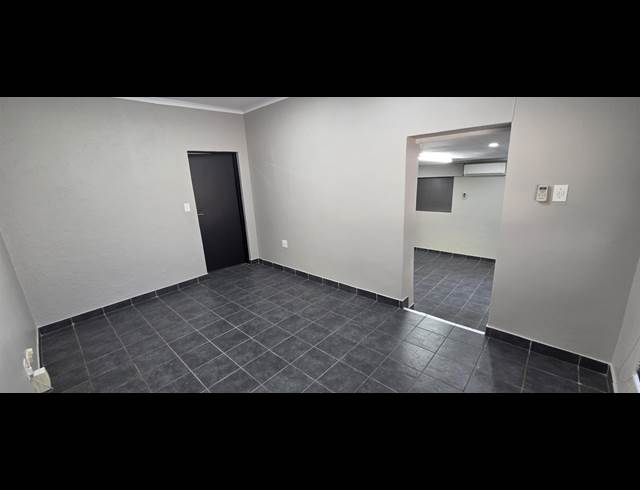 85M² OFFICE TO LET IN NELSPRUIT EXT 1