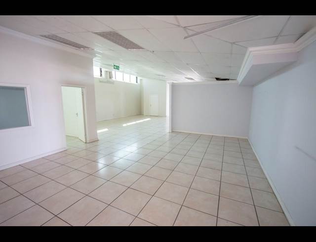 750M² OFFICE TO LET IN KRAMERVILLE