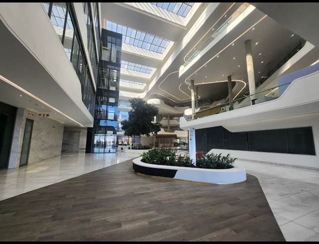 595M² OFFICE TO LET IN WATERFALL