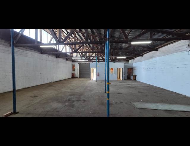 230M² WAREHOUSE TO LET IN DAL JOSAFAT